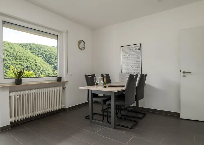 Apartamento Elbling For 2 People - Billiards - Balcony With Mosel View - Parking - Wine Barrel Bar - Fully Equipped Kitchen - Netflix - Waiputv - 3 Km From Cochem *