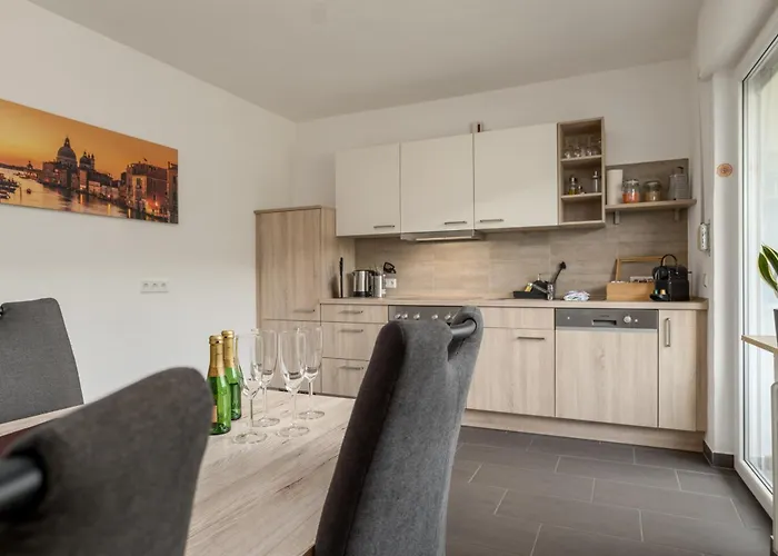 Elbling For 2 People - Billiards - Balcony With Mosel View - Parking - Wine Barrel Bar - Fully Equipped Kitchen - Netflix - Waiputv - 3 Km From Cochem * Klotten