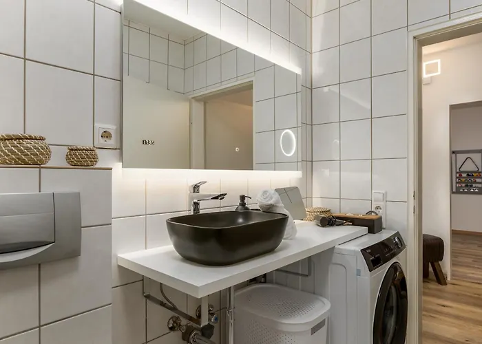 Elbling For 2 People - Billiards - Balcony With Mosel View - Parking - Wine Barrel Bar - Fully Equipped Kitchen - Netflix - Waiputv - 3 Km From Cochem Klotten