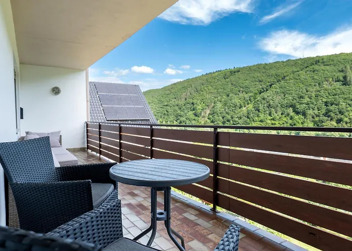 Elbling For 2 People - Billiards - Balcony With Mosel View - Parking - Wine Barrel Bar - Fully Equipped Kitchen - Netflix - Waiputv - 3 Km From Cochem Apartamento Klotten
